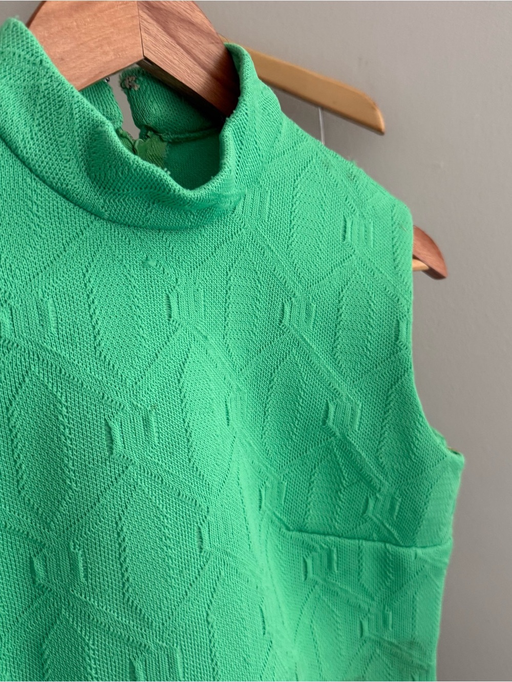 Vintage Retro Green Mockneck Top with Matching Plaid Bell Bottoms - Picture 3 of 8